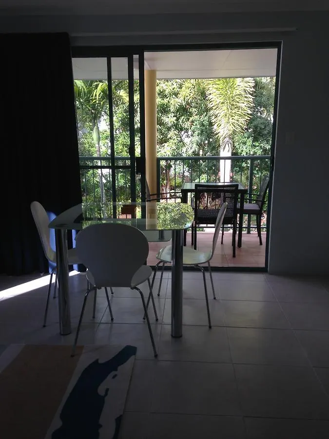 Aparthotel Chez Noosa Resort Motel Sunshine Beach